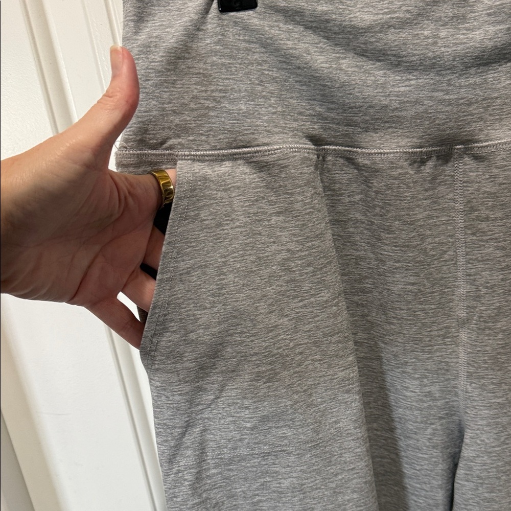 Beyond Yoga Heather Gray high waisted joggers - Picture 4 of 5